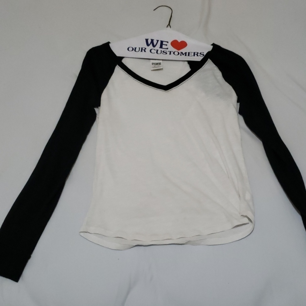 Long sleeve baseball tee